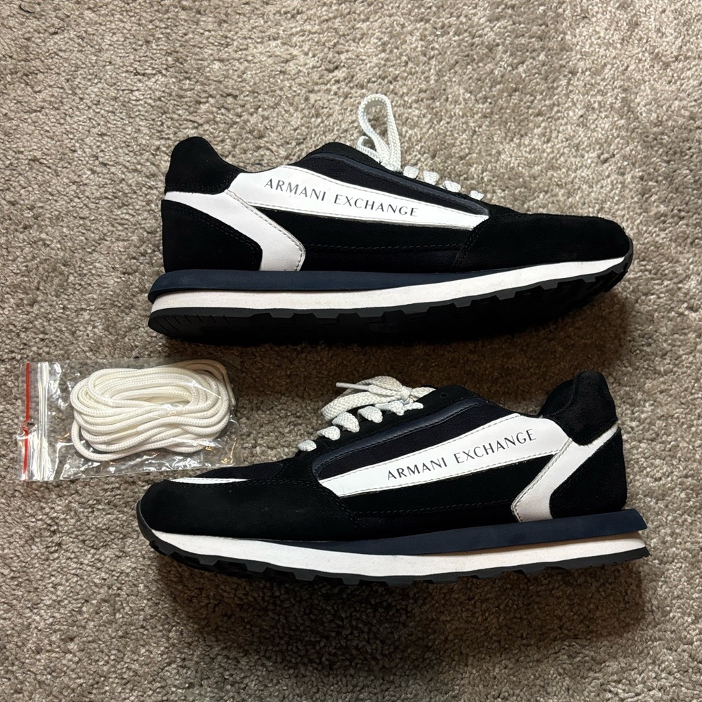 Armani Exchange Camou Op White Black Sneakers - SIZE 9 (UK 8/EUR 42)